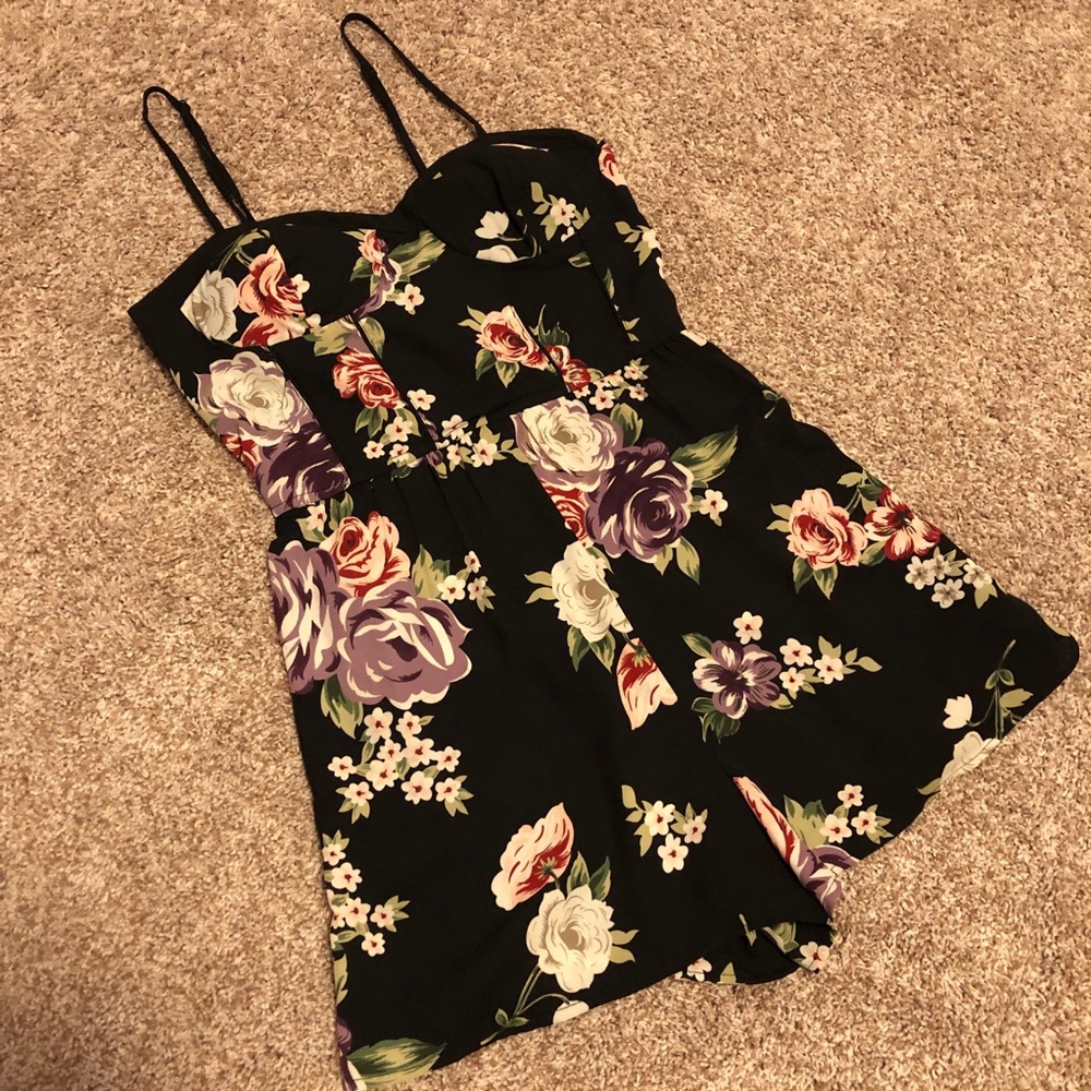 Xhilaration Floral Romper Roses Print